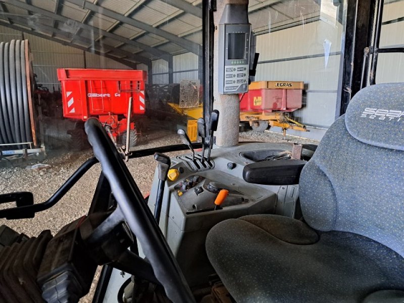 Traktor of the type Massey Ferguson 8130, Gebrauchtmaschine in PITHIVIERS Cedex (Picture 3)