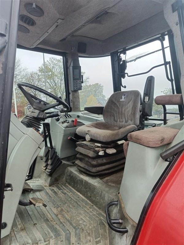 Traktor of the type Massey Ferguson 8140 Dyna Shift, Gebrauchtmaschine in Egtved (Picture 5)