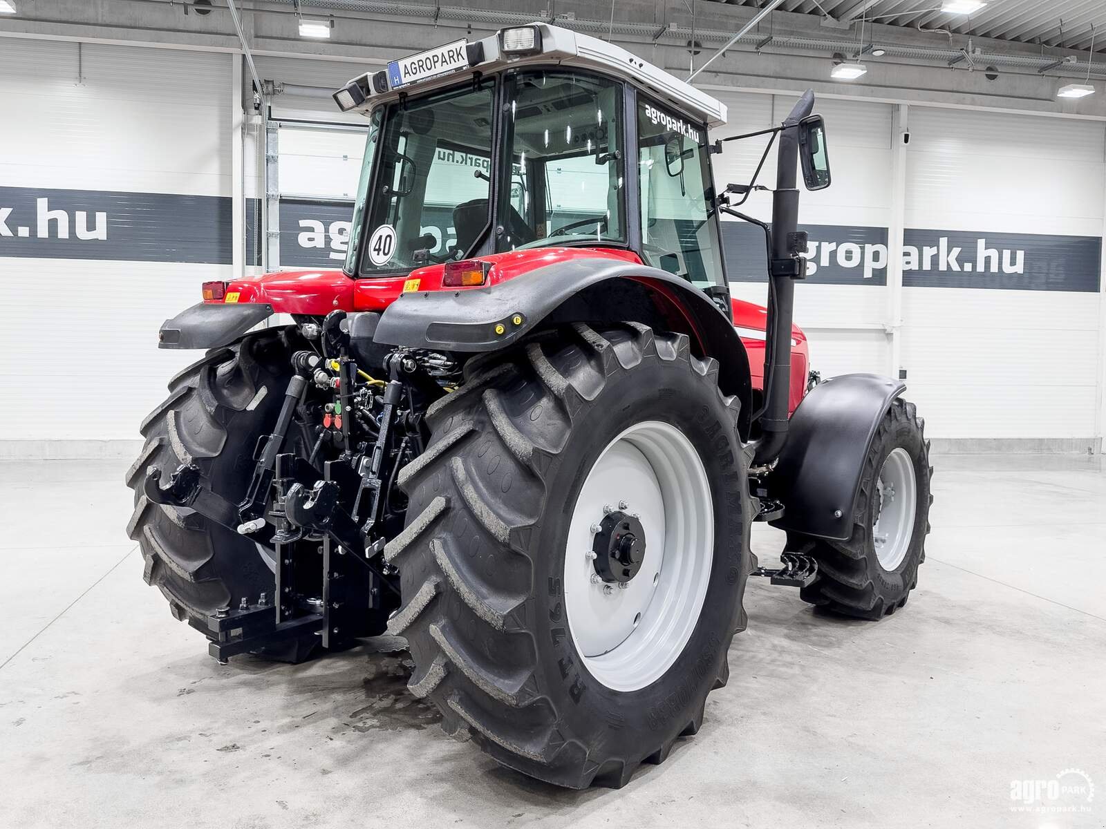 Traktor typu Massey Ferguson 8220, Gebrauchtmaschine w Csengele (Zdjęcie 3)