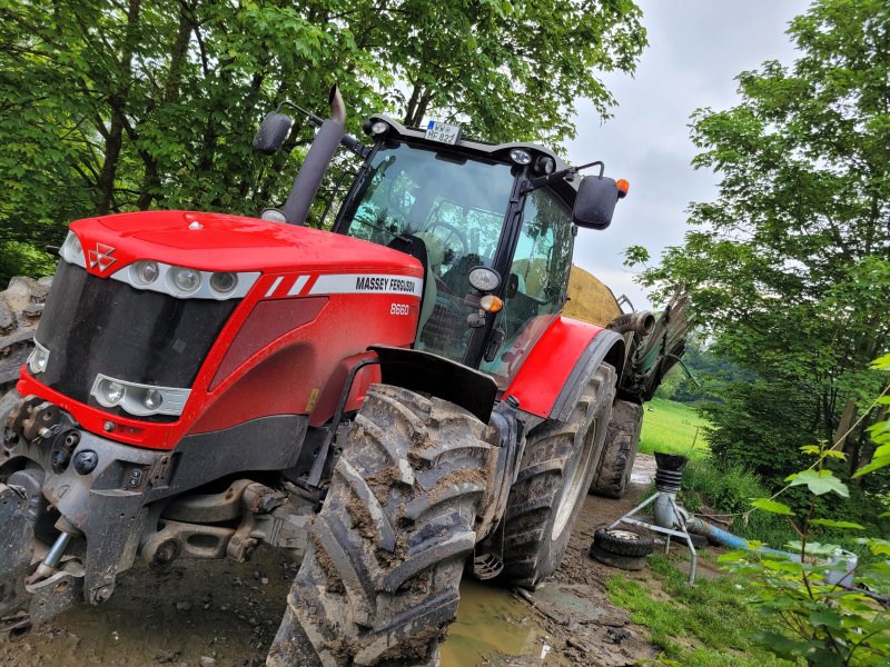 Traktor del tipo Massey Ferguson 8660 Dyna VT FZ, Gebrauchtmaschine In  Vielabch (Immagine 1)