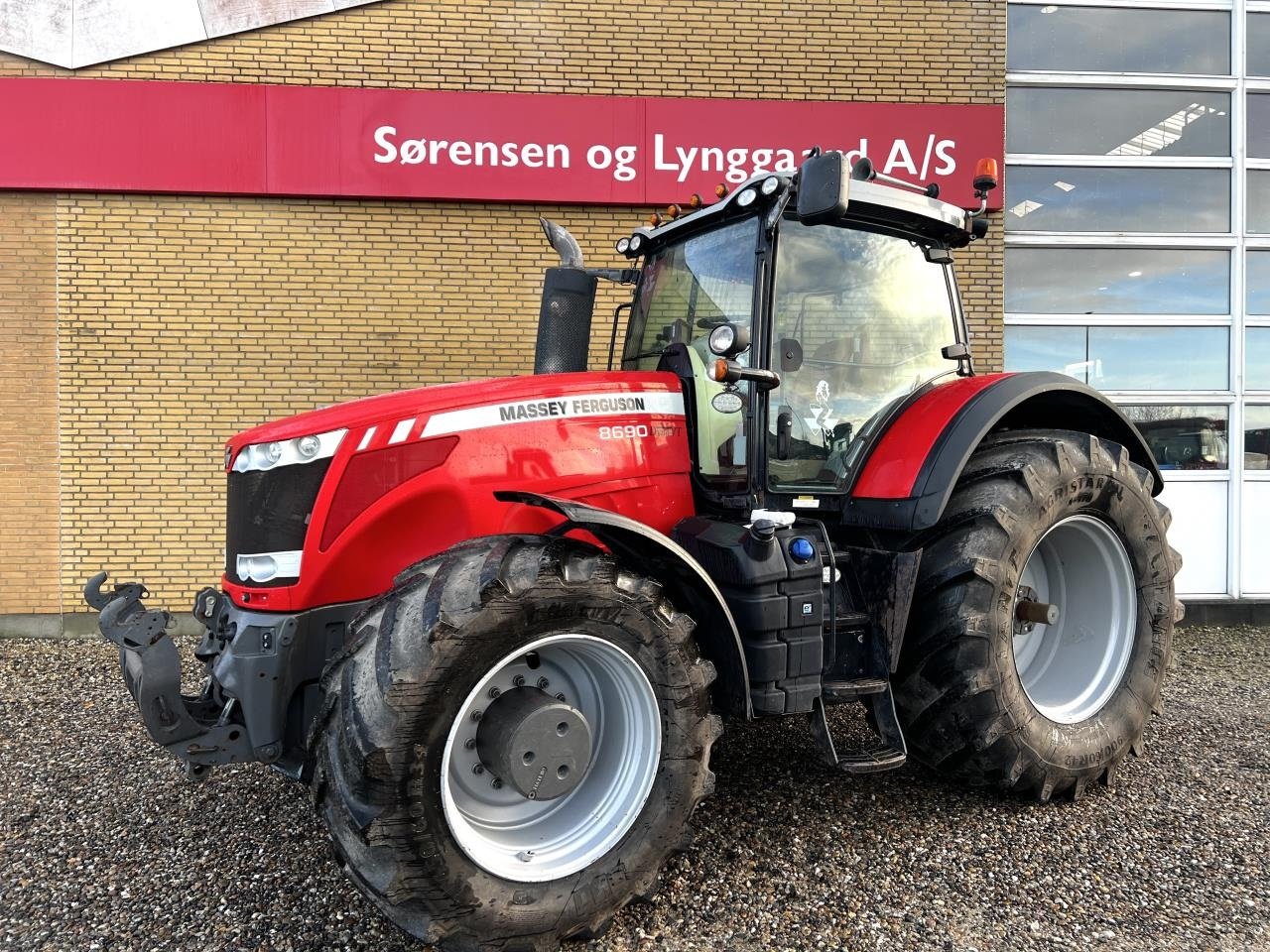 Traktor типа Massey Ferguson 8690 DYNA VT, Gebrauchtmaschine в Viborg (Фотография 1)