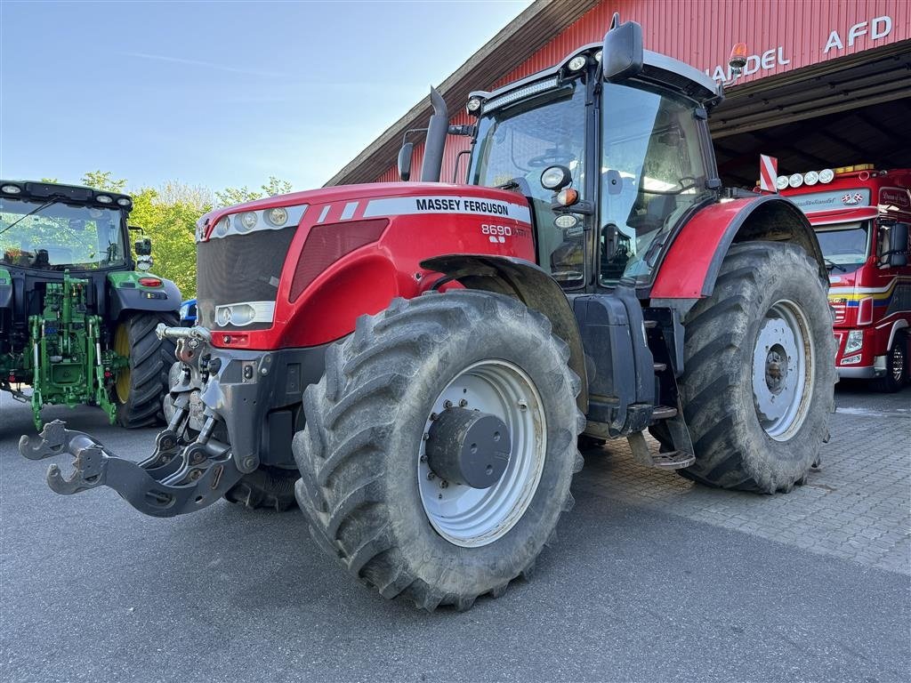 Traktor van het type Massey Ferguson 8690 Dyna VT, Gebrauchtmaschine in Nørager (Foto 1)