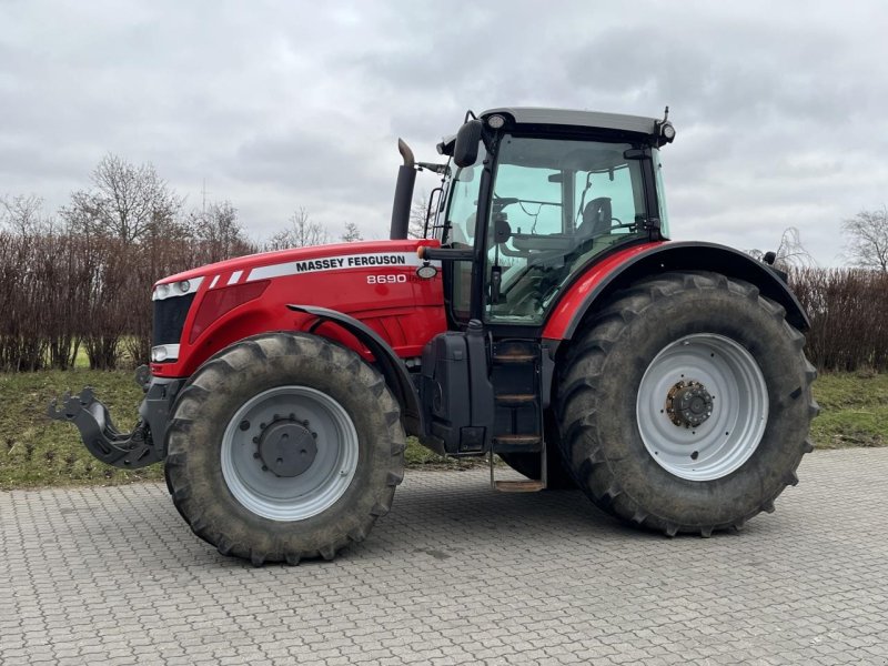 Traktor of the type Massey Ferguson 8690 DYNA VT, Gebrauchtmaschine in Odder (Picture 1)