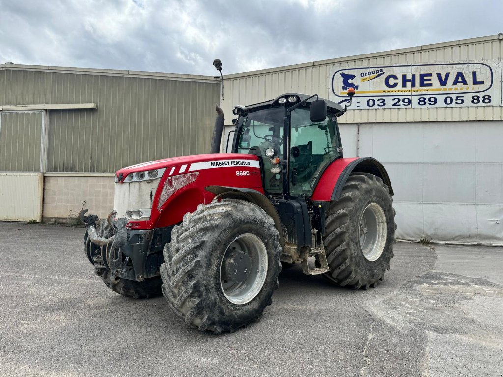 Traktor typu Massey Ferguson 8690 DYNA VT, Gebrauchtmaschine w Lérouville (Zdjęcie 1)