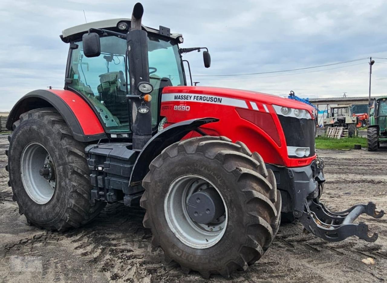 Traktor типа Massey Ferguson 8690 Dyna VT, Gebrauchtmaschine в Pragsdorf (Фотография 2)