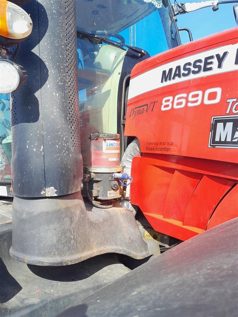 Traktor van het type Massey Ferguson 8690, Gebrauchtmaschine in Sindal (Foto 6)