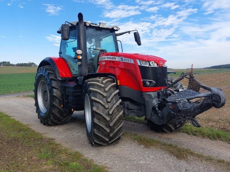 Traktor del tipo Massey Ferguson 8727 D-VT Exclusive, Gebrauchtmaschine In Essfeld (Immagine 1)