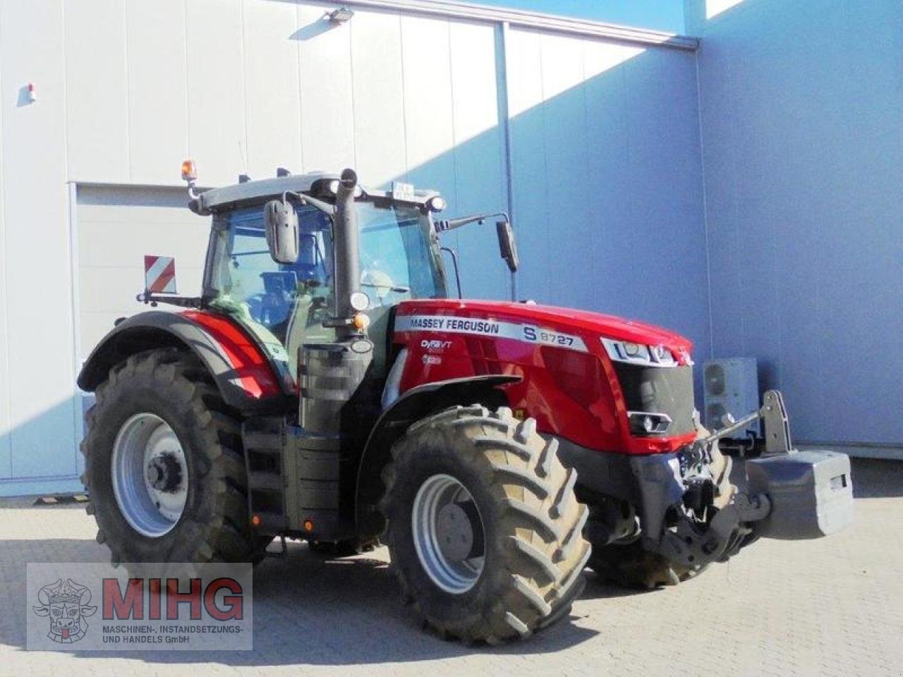 Traktor типа Massey Ferguson 8727 DVT EXCLUSIVE, Gebrauchtmaschine в Dummerstorf OT Petschow (Фотография 2)