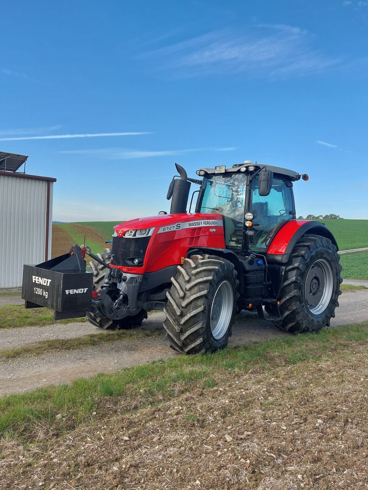 Traktor del tipo Massey Ferguson 8727 S Dyna VT, Gebrauchtmaschine In königheim (Immagine 1)