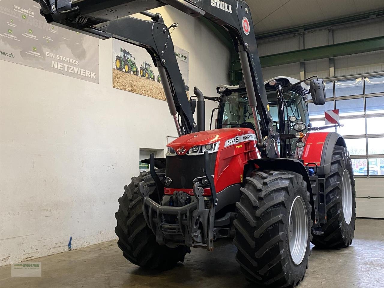 Traktor of the type Massey Ferguson 8727S, Gebrauchtmaschine in Bad Wildungen - Wega (Picture 2)