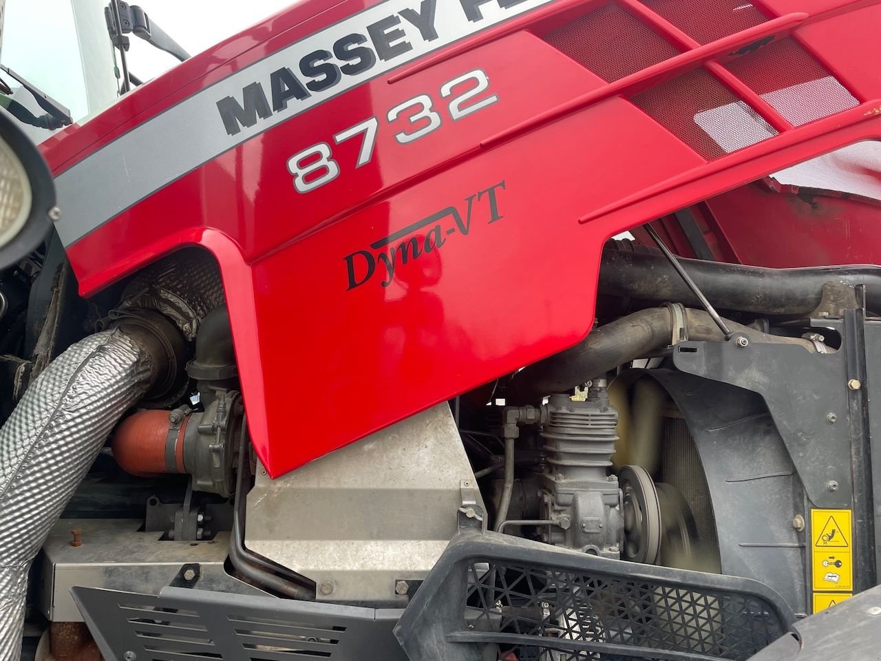 Traktor of the type Massey Ferguson 8732 Dyna VT met GPS, Gebrauchtmaschine in Holten (Picture 9)