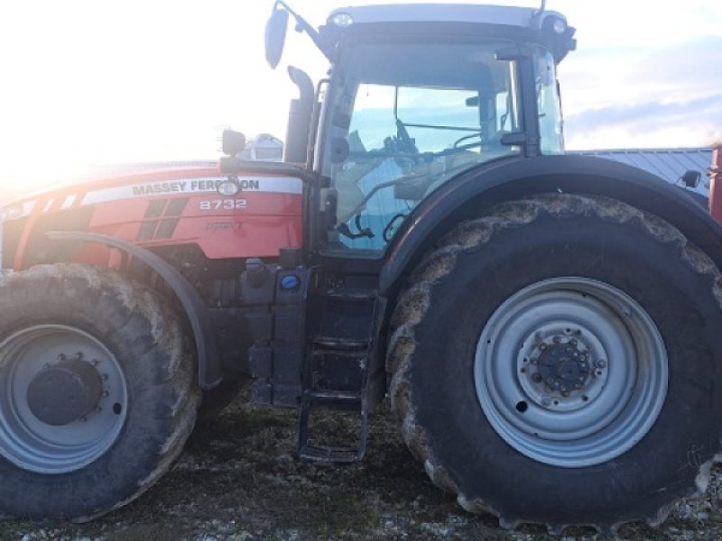 Traktor van het type Massey Ferguson 8732, Gebrauchtmaschine in PITHIVIERS Cedex (Foto 1)