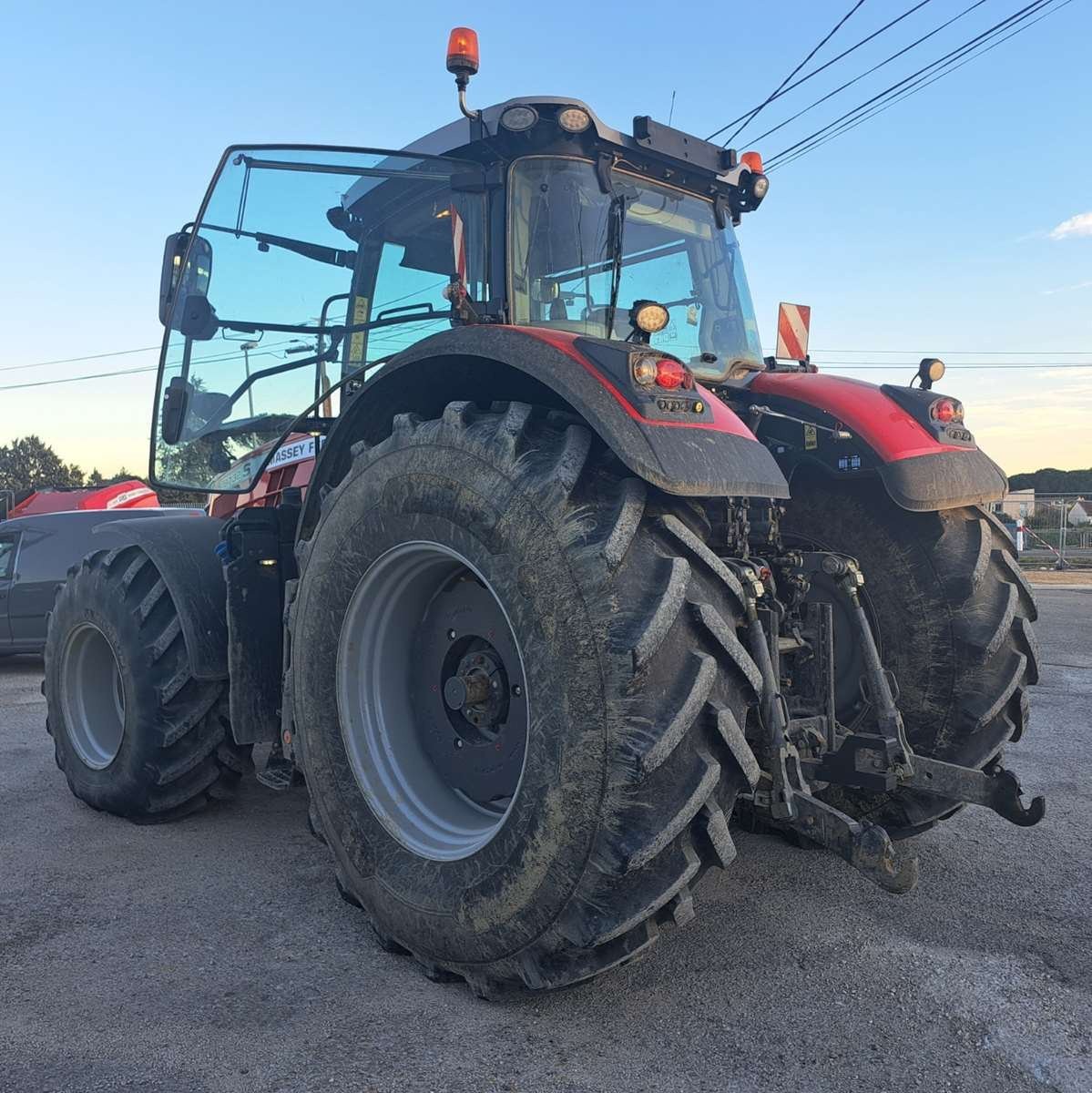 Traktor от тип Massey Ferguson 8732, Gebrauchtmaschine в UCHAUD (Снимка 4)