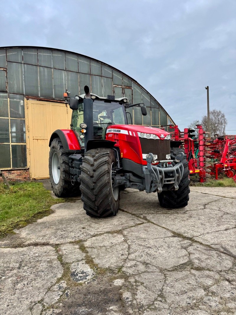 Traktor van het type Massey Ferguson 8737 DynaVT, Gebrauchtmaschine in Liebenwalde (Foto 13)