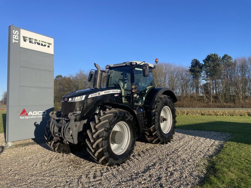 Traktor Türe ait Massey Ferguson 8740 DYNA VT, Gebrauchtmaschine içinde Grindsted (resim 1)