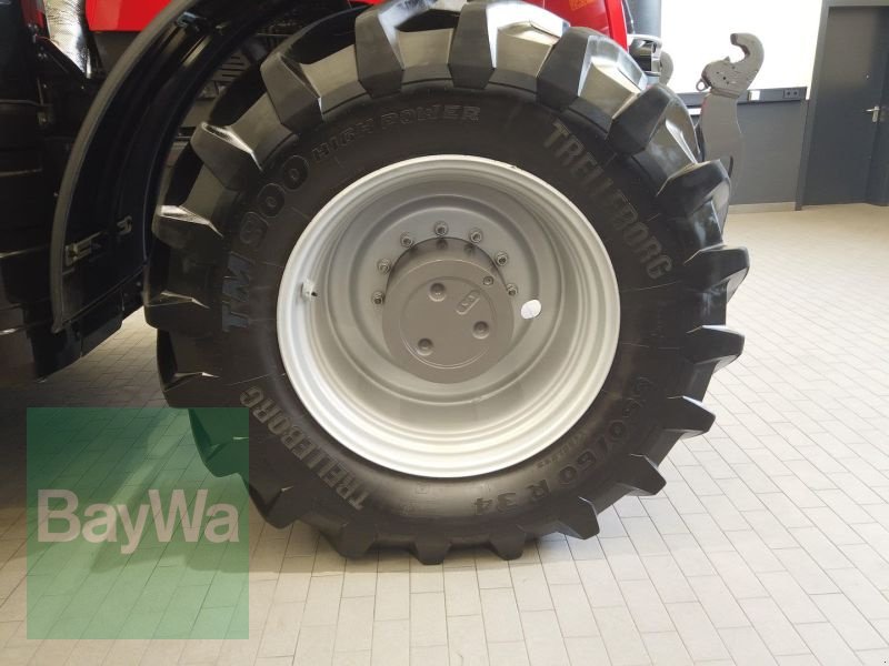 Traktor of the type Massey Ferguson 8740S DYNA-VT NEW EXCLUSIVE, Gebrauchtmaschine in Manching (Picture 18)