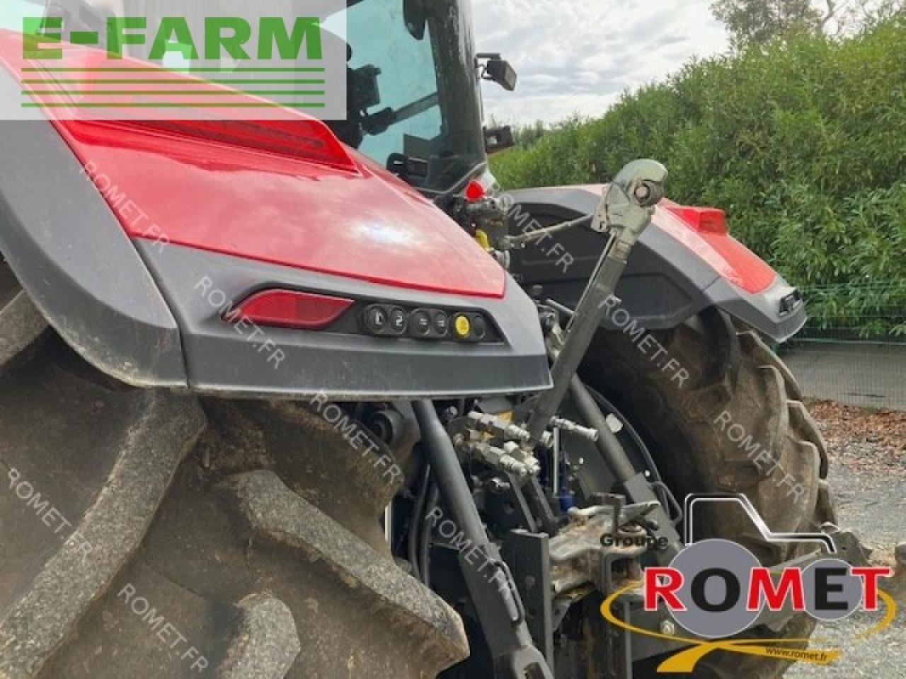 Traktor of the type Massey Ferguson 8s-205 dep ex, Gebrauchtmaschine in GENNES-SUR-GLAIZE (Picture 5)