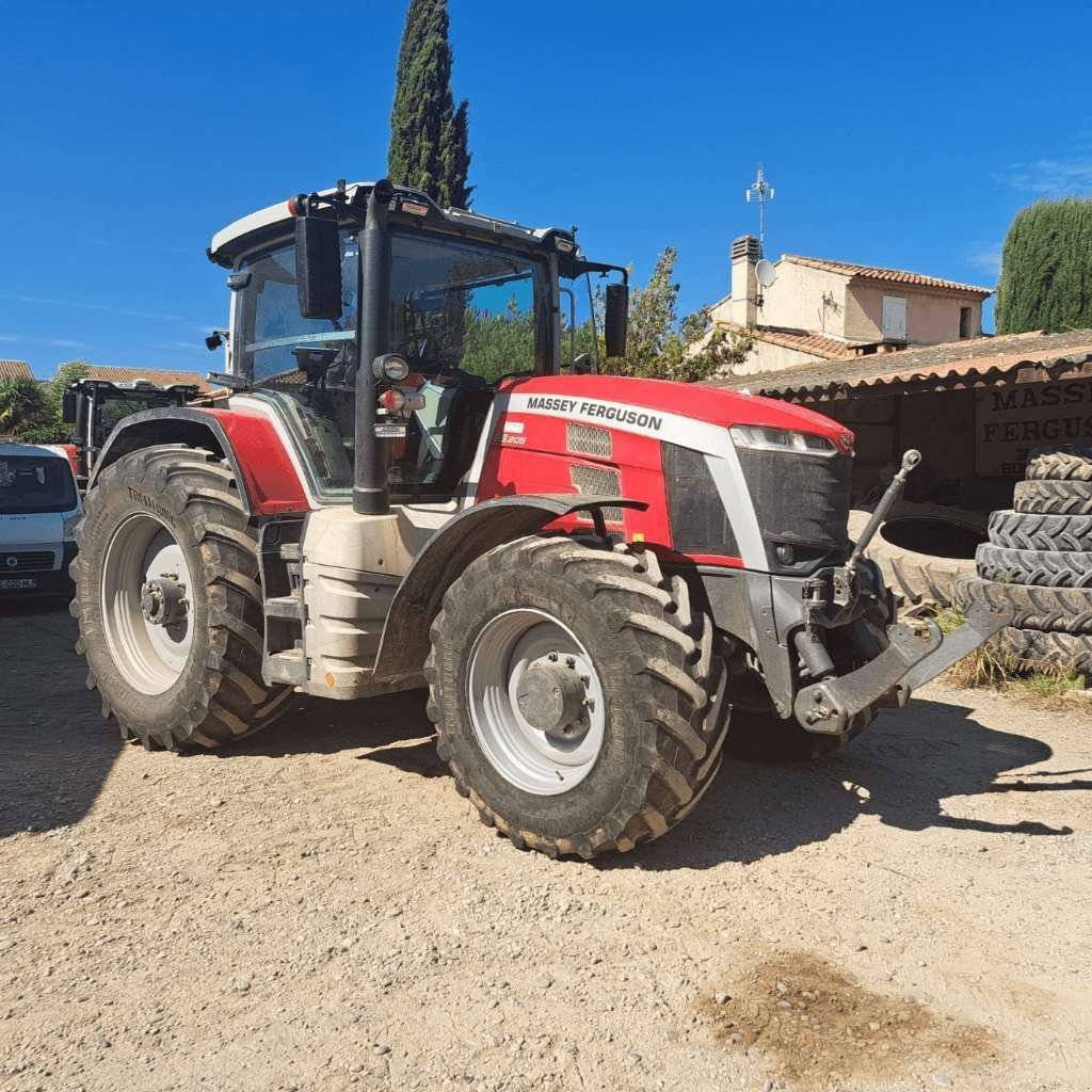 Traktor типа Massey Ferguson 8S 205, Gebrauchtmaschine в NOVES (Фотография 1)