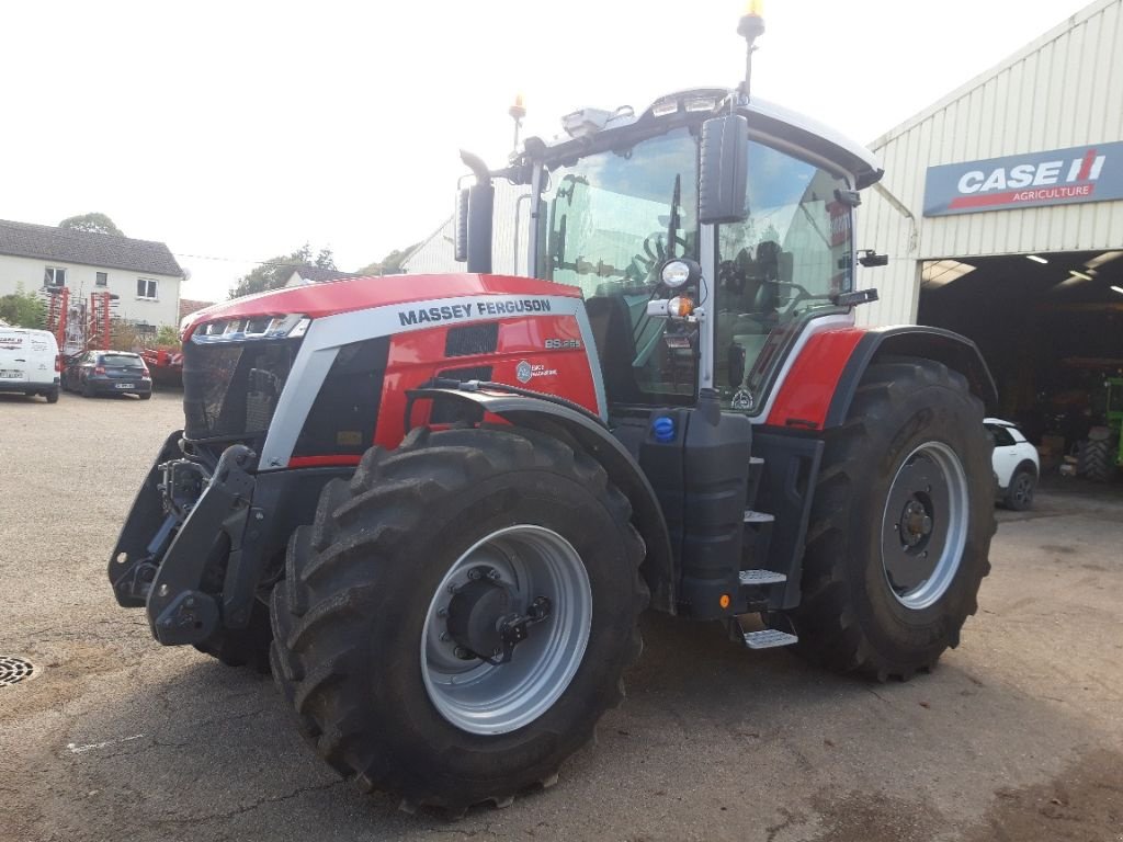 Traktor of the type Massey Ferguson 8S 265 D 7 EXCLUSIVE, Gebrauchtmaschine in BRAS SUR MEUSE (Picture 1)