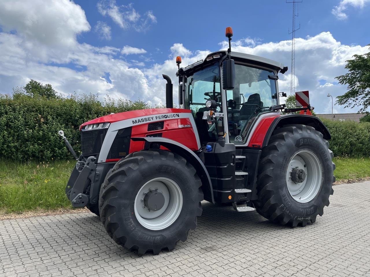 Traktor del tipo Massey Ferguson 8S 305 DYNA VT EXCLU, Gebrauchtmaschine en Toftlund (Imagen 1)