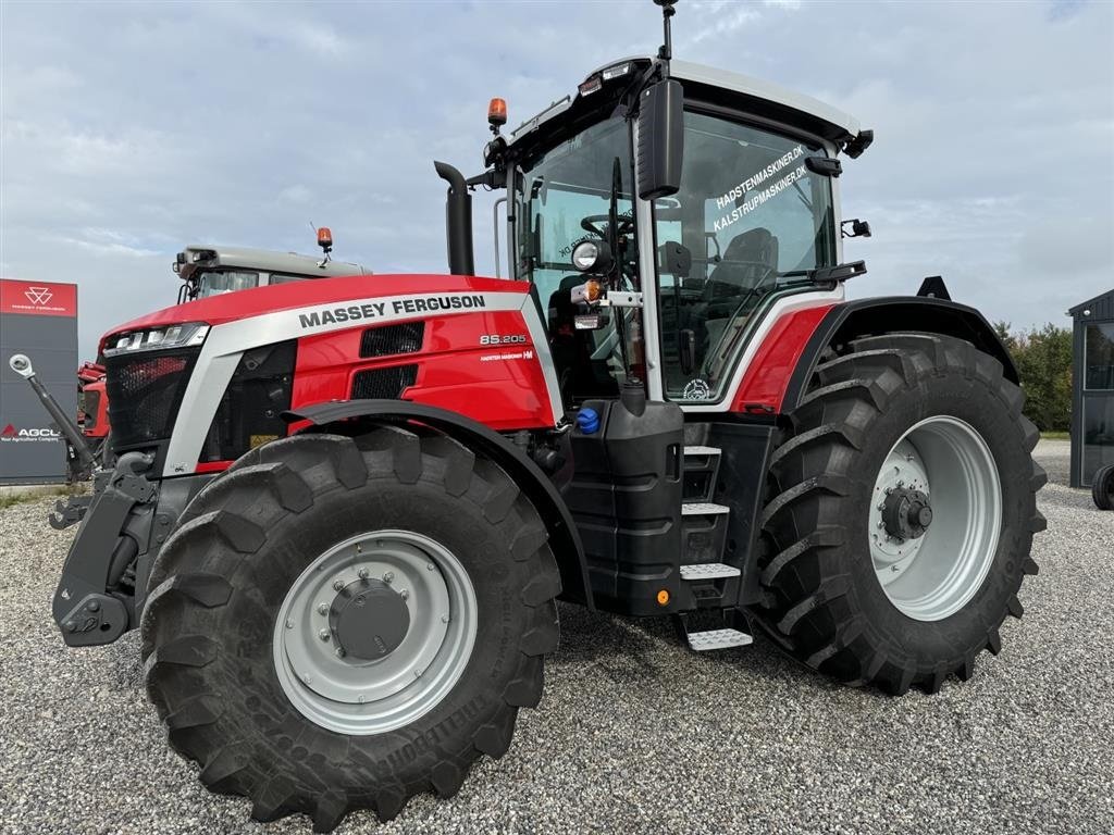 Traktor του τύπου Massey Ferguson 8S.205 Dyna VT Exclusive, Gebrauchtmaschine σε Hadsten (Φωτογραφία 1)