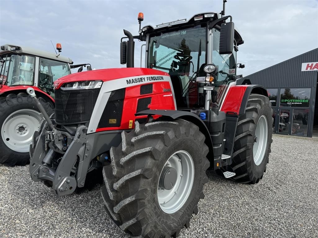 Traktor des Typs Massey Ferguson 8S.205 Dyna VT Exclusive, Gebrauchtmaschine in Hadsten (Bild 3)