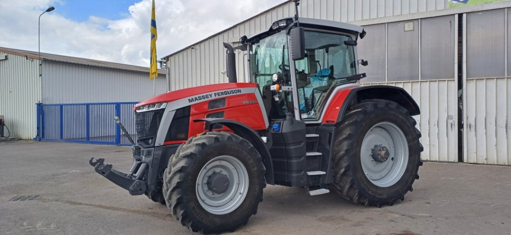 Traktor typu Massey Ferguson 8S225 dyna 7, Gebrauchtmaschine w VERT TOULON (Zdjęcie 1)