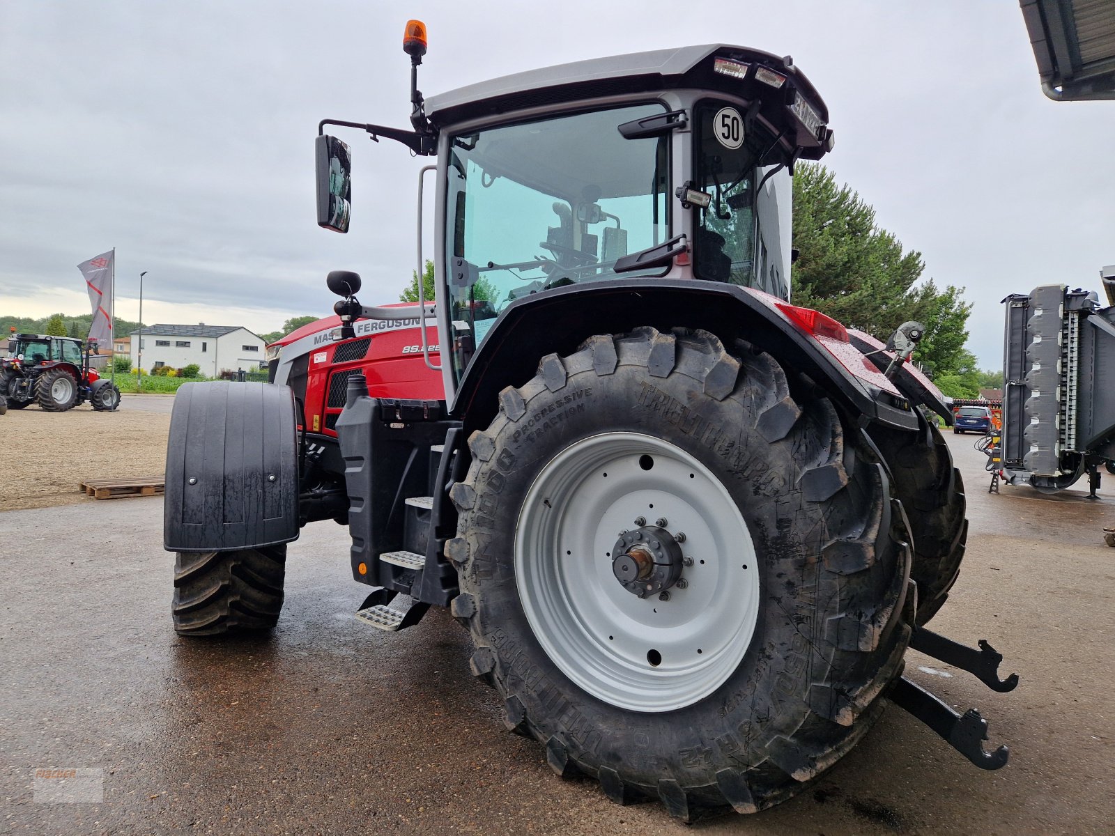 Traktor typu Massey Ferguson 8S.225 Dyna7, Gebrauchtmaschine w Pfoerring (Zdjęcie 5)