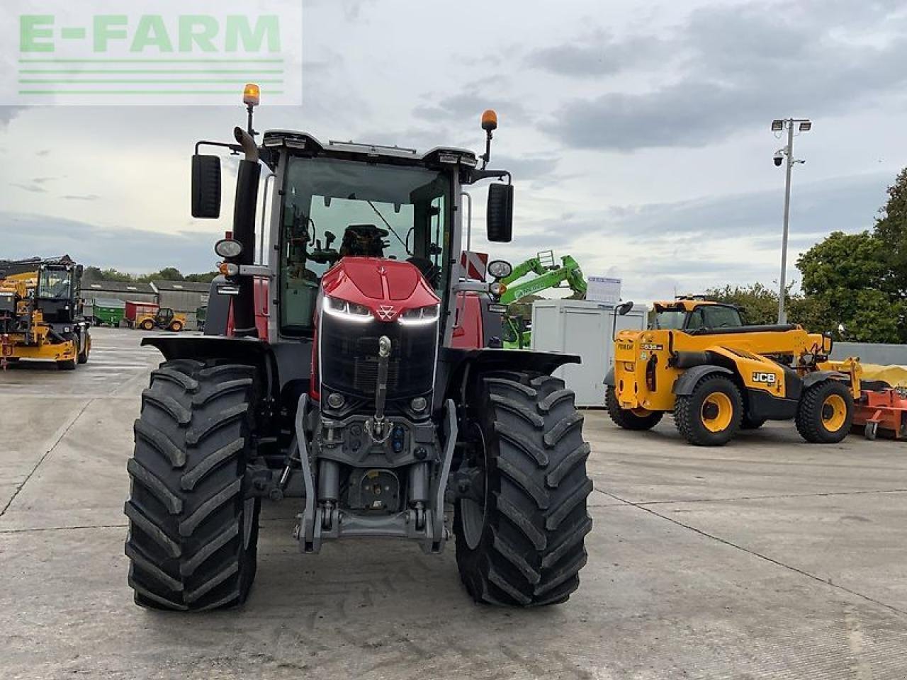 Traktor του τύπου Massey Ferguson 8s.225 exclusive dyna-vt tractor Exclusive, Gebrauchtmaschine σε SHAFTESBURY (Φωτογραφία 4)