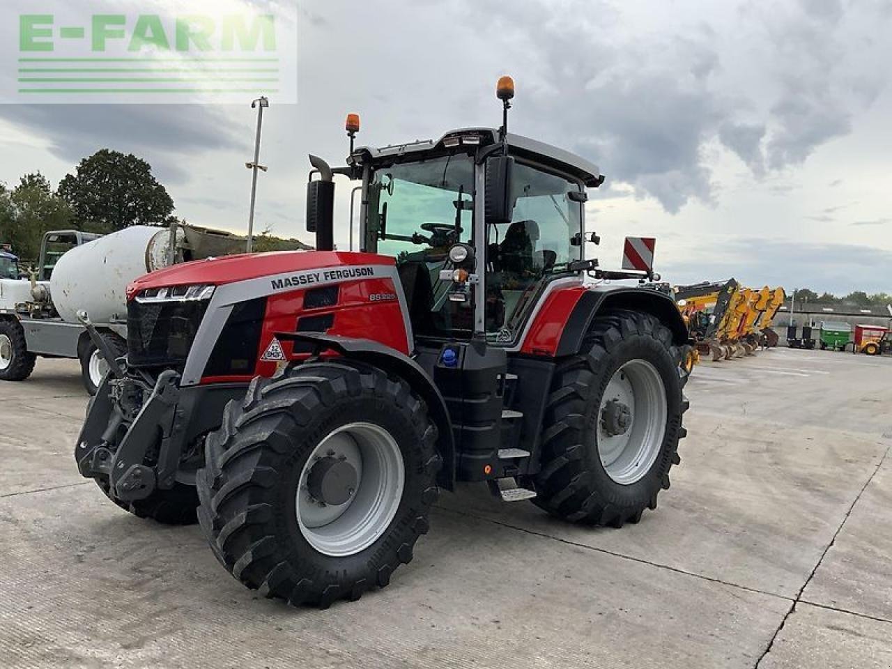 Traktor za tip Massey Ferguson 8s.225 exclusive dyna-vt tractor Exclusive, Gebrauchtmaschine u SHAFTESBURY (Slika 5)