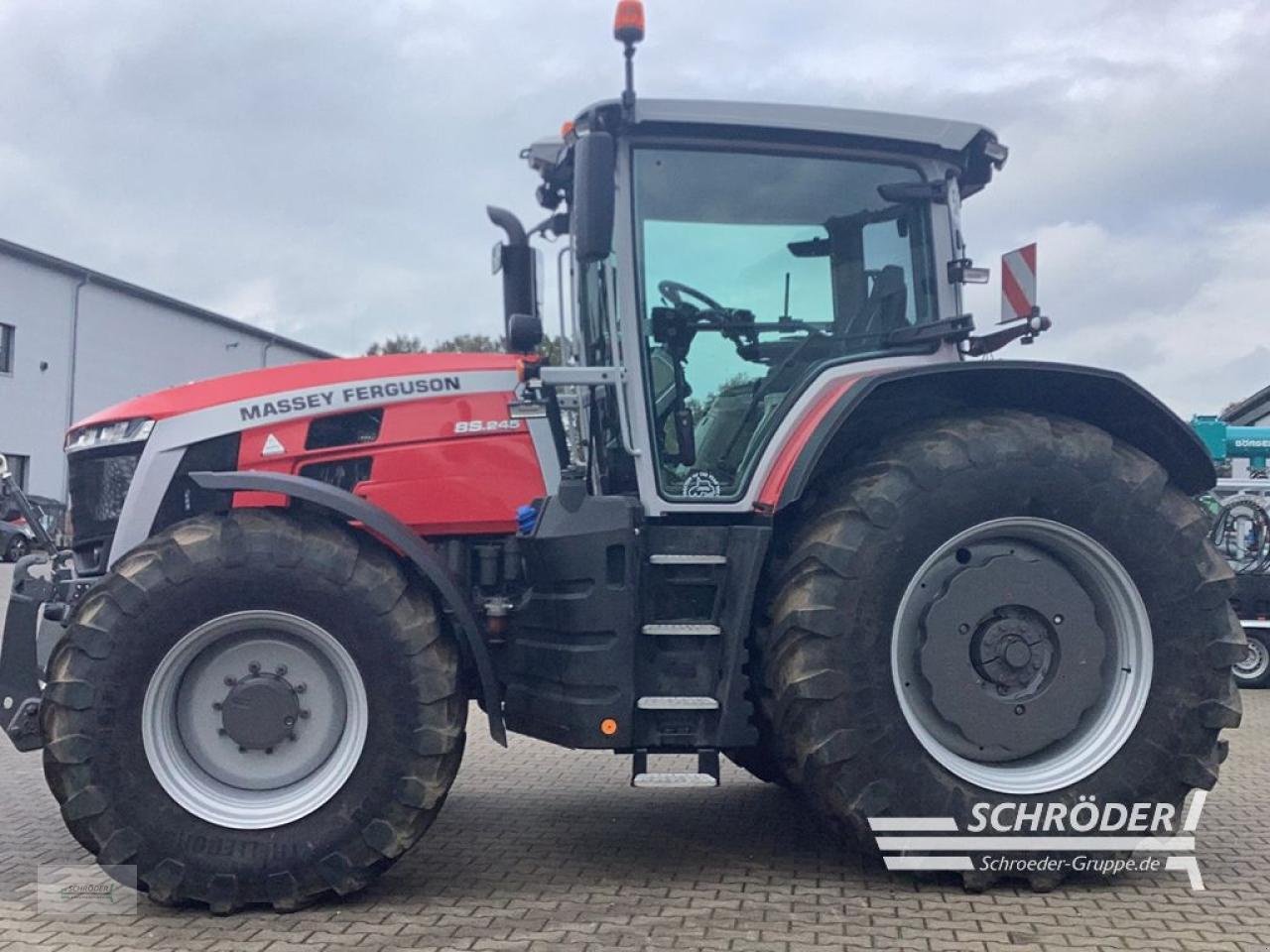 Traktor del tipo Massey Ferguson 8S.245 DYNA-VT EXCLUSIVE, Neumaschine In Lastrup (Immagine 2)