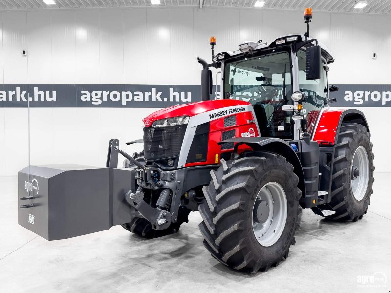 Traktor typu Massey Ferguson 8S.245 EXD7, Gebrauchtmaschine v Csengele