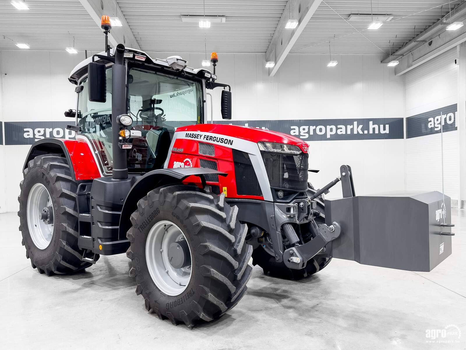 Traktor tipa Massey Ferguson 8S.245 EXD7, Gebrauchtmaschine u Csengele (Slika 2)