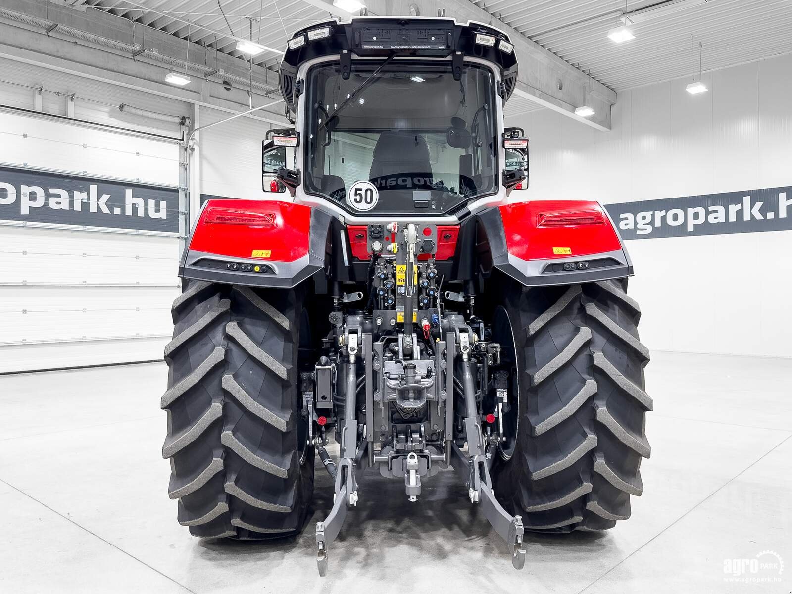 Traktor del tipo Massey Ferguson 8S.245 EXD7, Gebrauchtmaschine en Csengele (Imagen 5)