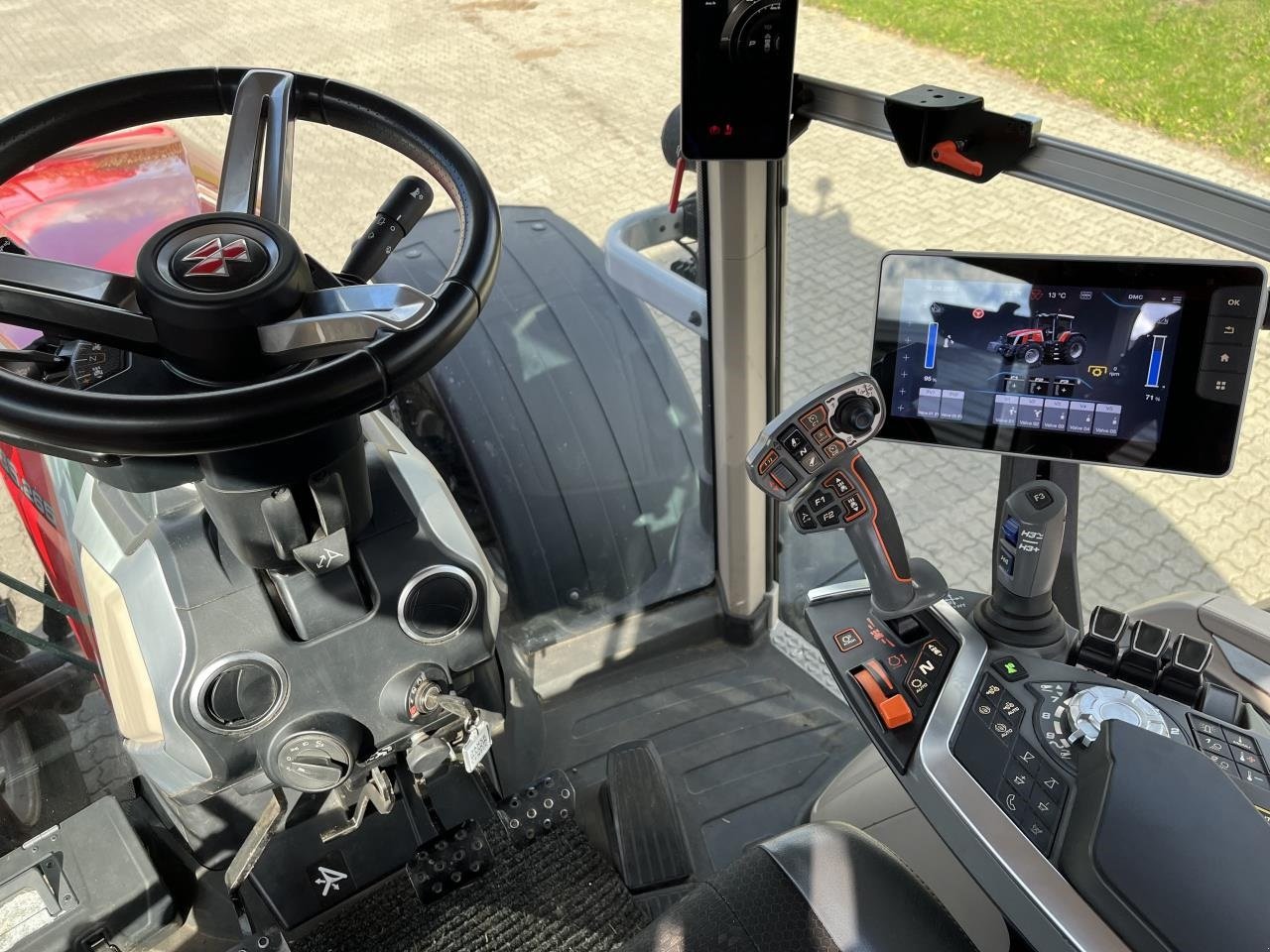 Traktor Türe ait Massey Ferguson 8S.265 DYNA E-POWER, Gebrauchtmaschine içinde Toftlund (resim 7)