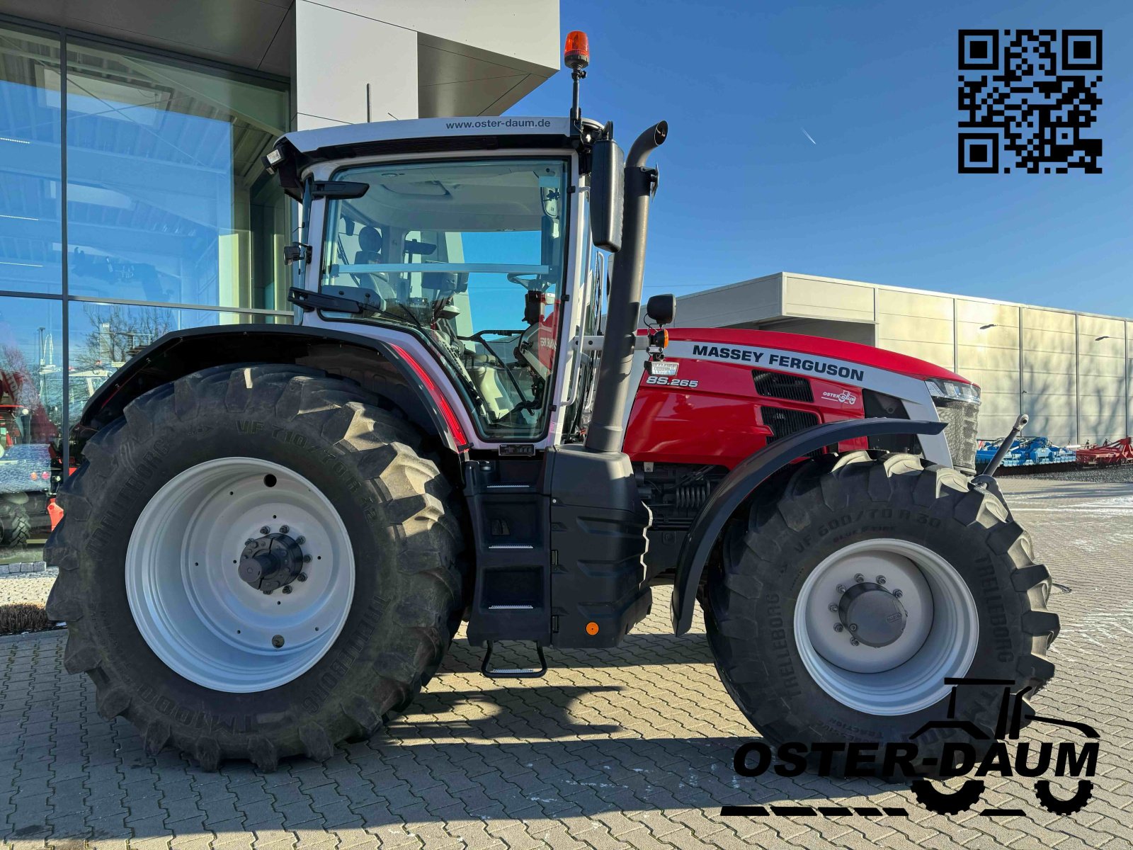 Traktor des Typs Massey Ferguson 8S.265 Dyna VT Exclusive, Neumaschine in Kaisersesch (Bild 2)