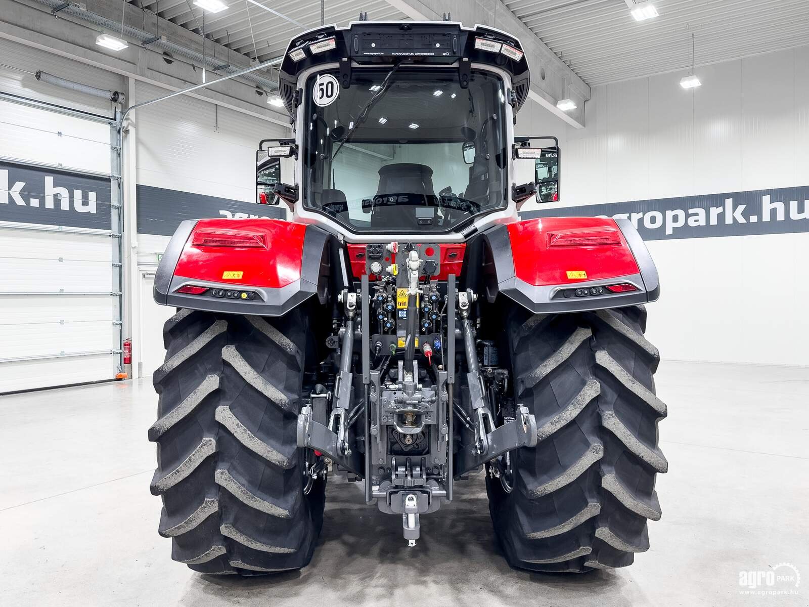 Traktor типа Massey Ferguson 8S.265 EXDE, Gebrauchtmaschine в Csengele (Фотография 5)