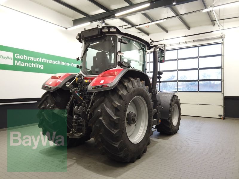 Traktor van het type Massey Ferguson 8S.305 DYNA-VT EXCLUSIVE, Gebrauchtmaschine in Manching (Foto 4)