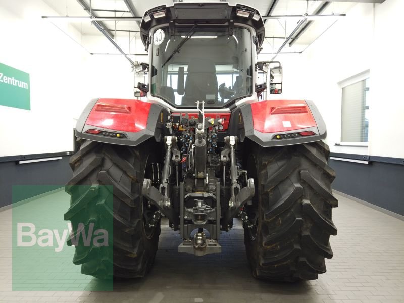 Traktor van het type Massey Ferguson 8S.305 DYNA-VT EXCLUSIVE, Gebrauchtmaschine in Manching (Foto 5)