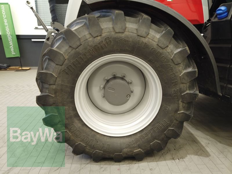 Traktor van het type Massey Ferguson 8S.305 DYNA-VT EXCLUSIVE, Gebrauchtmaschine in Manching (Foto 13)