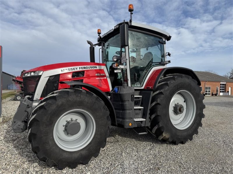 Traktor van het type Massey Ferguson 8S.305 Dyna VT, Gebrauchtmaschine in Hadsten (Foto 1)