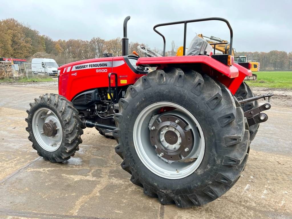 Traktor typu Massey Ferguson 9500 Smart 4WD 58HP - New / Unused, Neumaschine v Veldhoven (Obrázok 2)