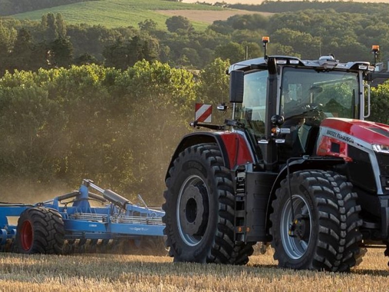 Traktor del tipo Massey Ferguson 9S.425 Dyna VT Exclusive, Gebrauchtmaschine en Hadsten (Imagen 1)