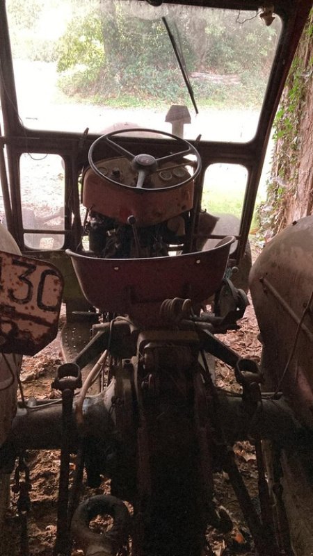 Traktor типа Massey Ferguson DIVERS, Gebrauchtmaschine в ISIGNY-LE-BUAT (Фотография 4)