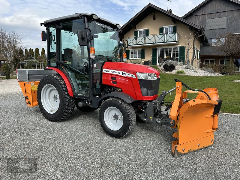 Traktor типа Massey Ferguson M 1735 mit Super Austattung! Allrad, Klima, Gebrauchtmaschine в Rankweil