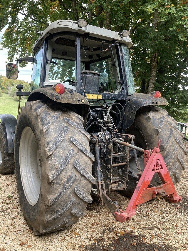 Traktor za tip Massey Ferguson MASSEY 5465, Gebrauchtmaschine u Charnay-lès-macon (Slika 3)