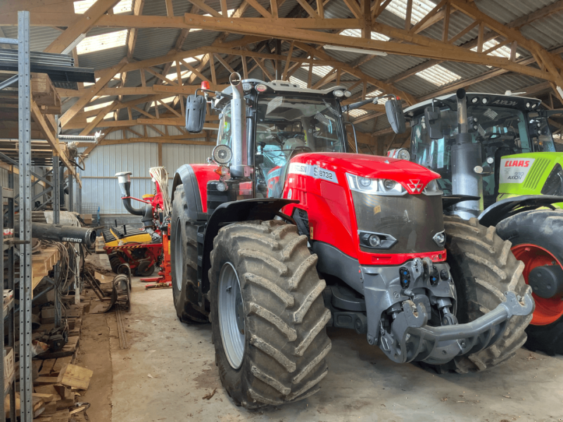 Traktor del tipo Massey Ferguson MASSEY-FER 8732, Gebrauchtmaschine In PONTIVY (Immagine 1)