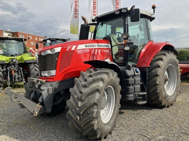 Traktor του τύπου Massey Ferguson MASSEY FERGUSON 7722 S, Gebrauchtmaschine σε Feurs (Φωτογραφία 1)