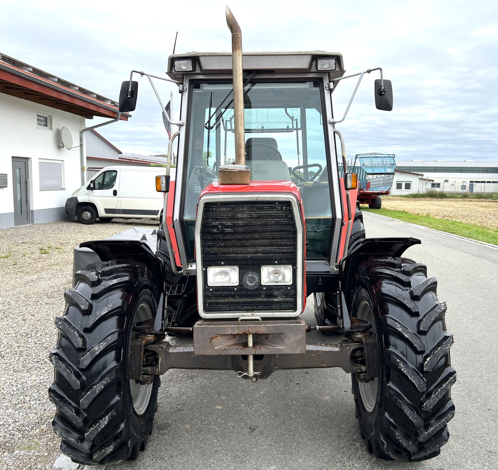 Traktor del tipo Massey Ferguson MF 3050 - wenig gelaufen - Reifen und Kupplung neu, Gebrauchtmaschine en Burgrieden (Imagen 10)