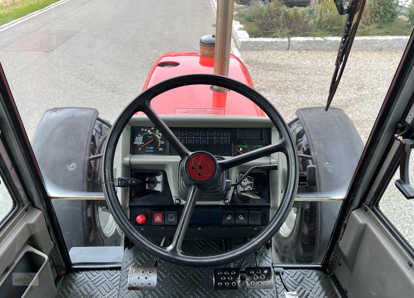 Traktor des Typs Massey Ferguson MF 3050 - wenig gelaufen - Reifen und Kupplung neu, Gebrauchtmaschine in Burgrieden (Bild 16)